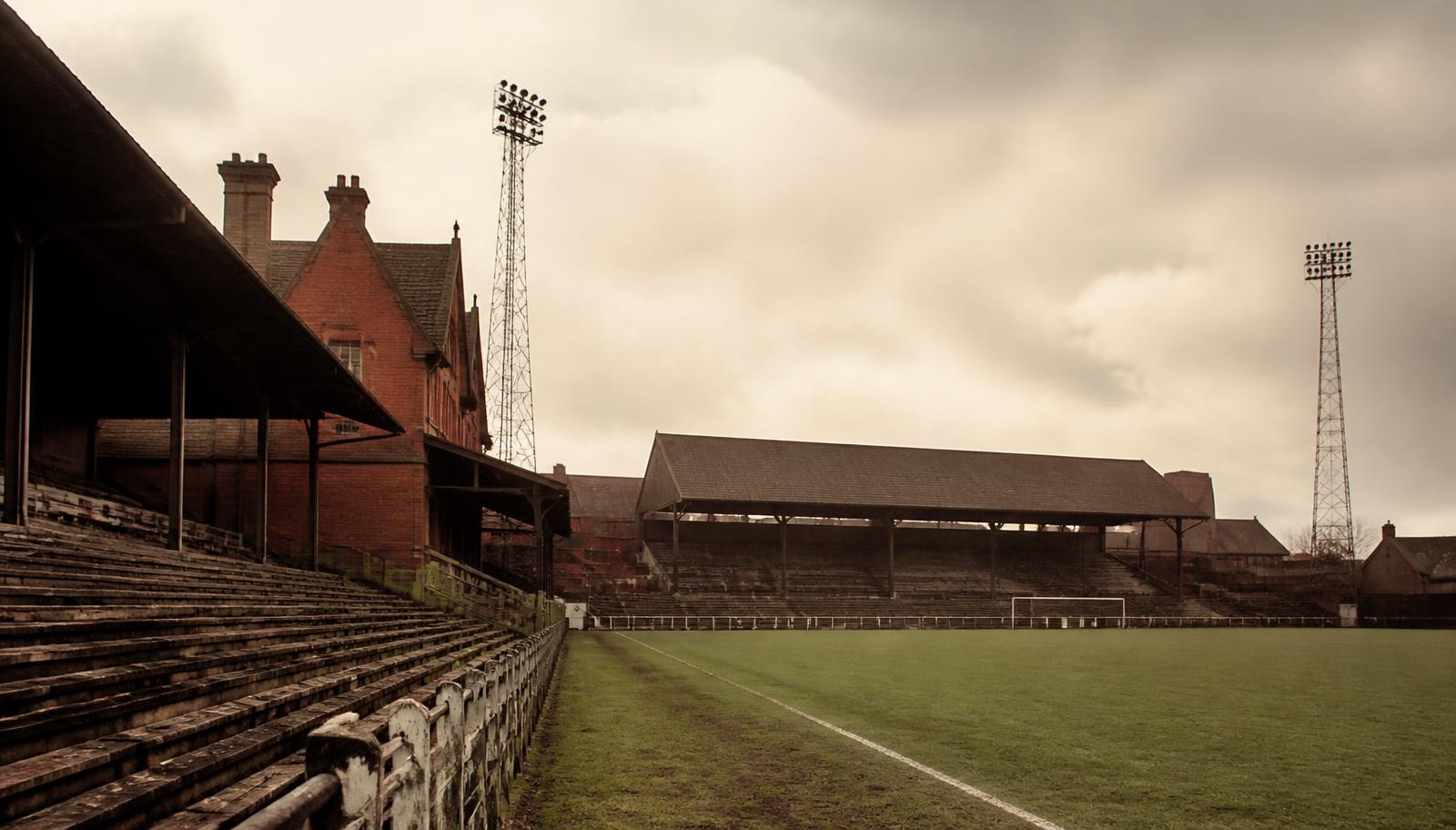 Los estadios más antiguos que siguen en uso